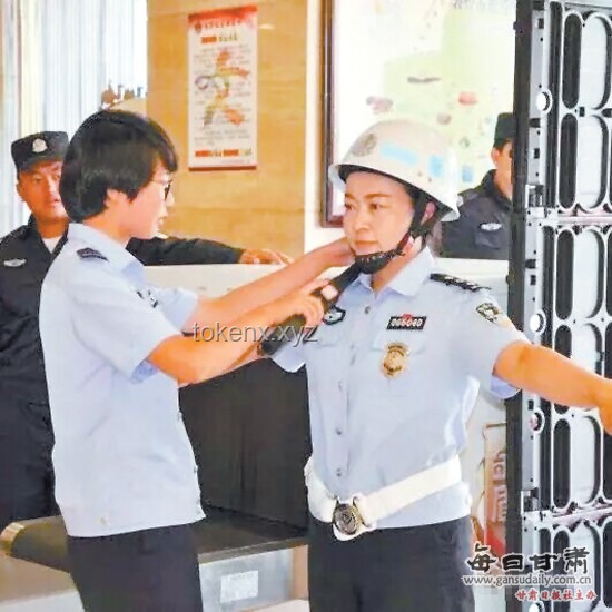 **特勤局女警斗殴事件：职业形象与安保管理的双重审视**